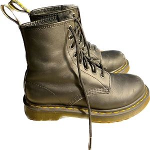 Dr. Martens size 6.5